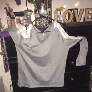 Gray long sleeve shirt